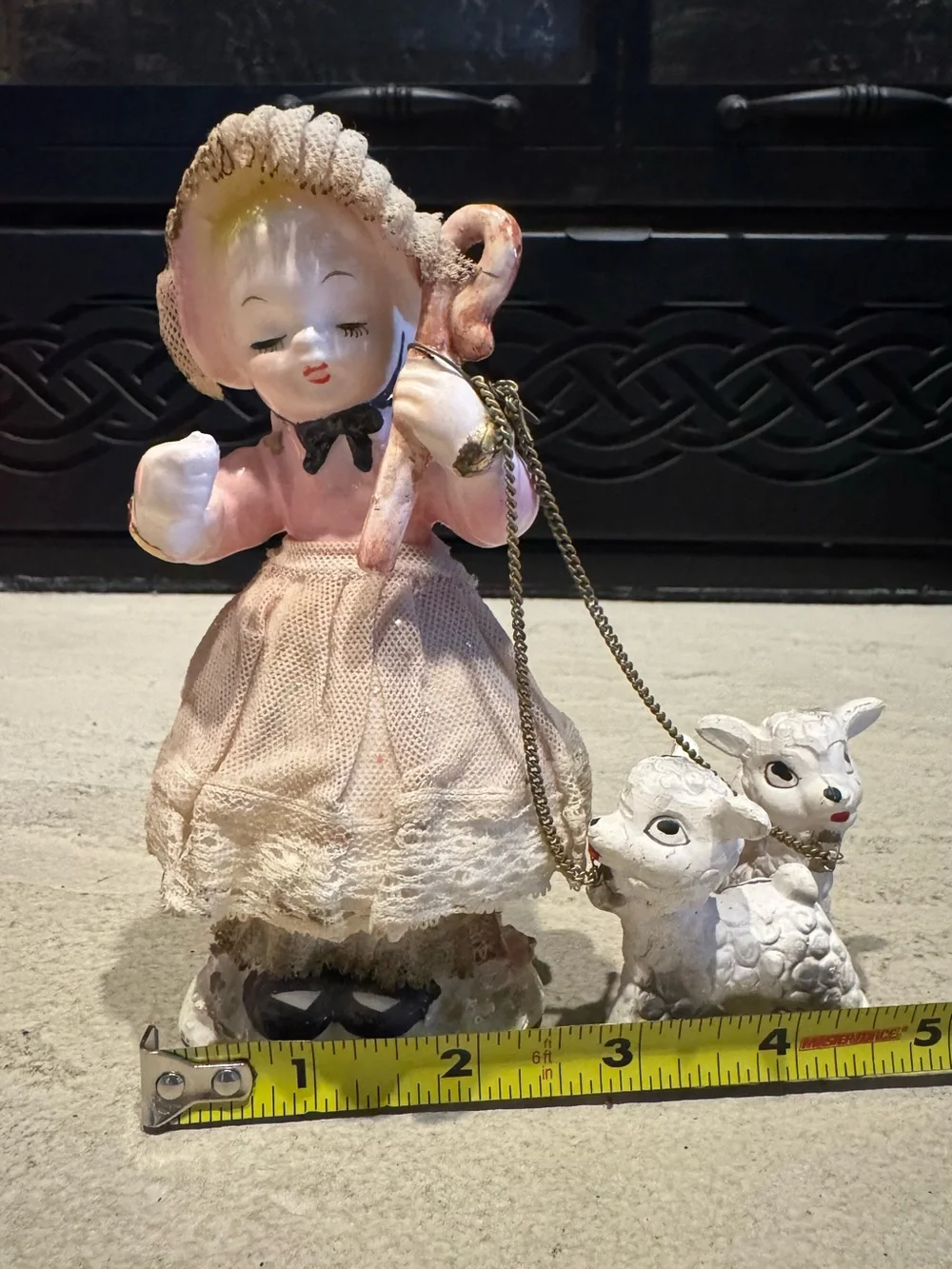 Vintage 1950’s Japan Little Bo Peep & 2 attached lambs-Original chains & lace